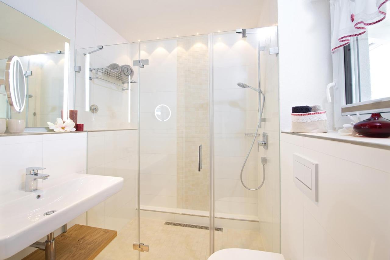 5 Sterne Ferienwohnung Hochgratblick Mit Schwimmbad Und Sauna Oberstaufen Eksteriør bilde